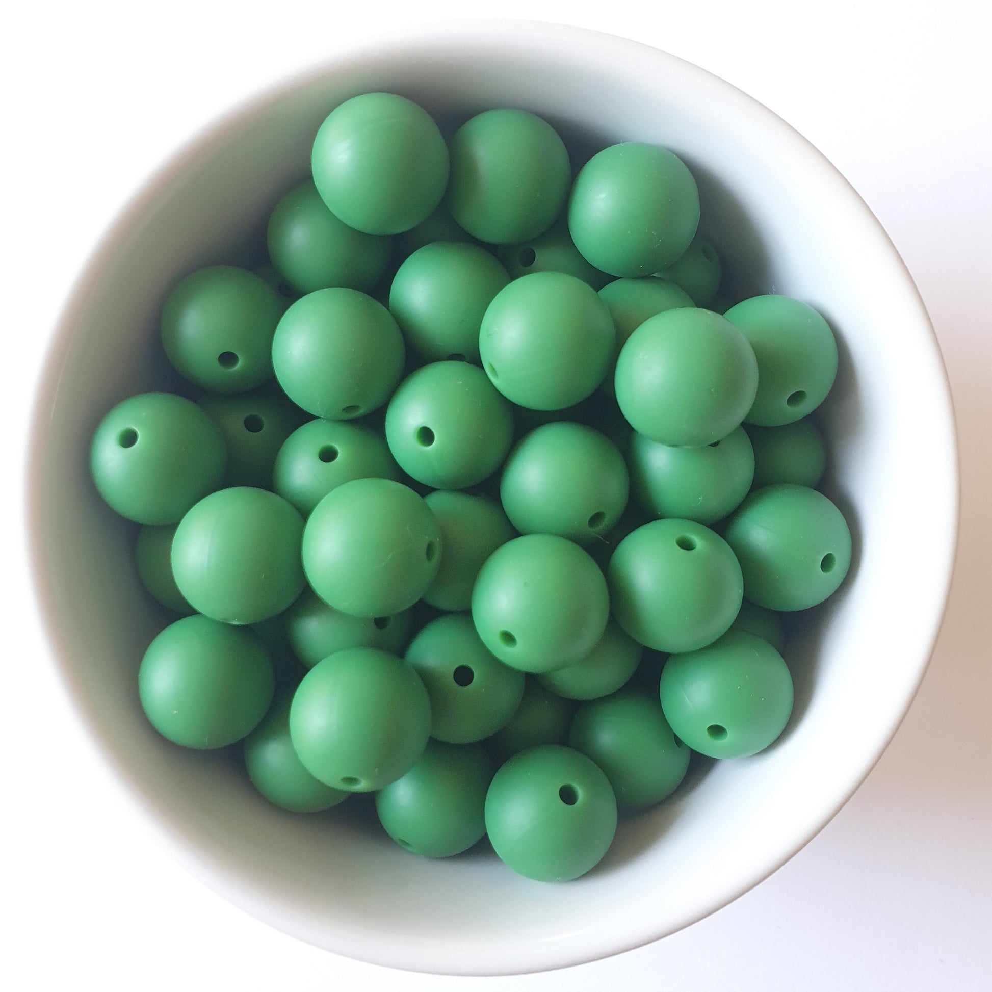 15mm Christmas Green round silicone beads