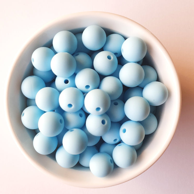 baby blue round silicone beads - hey beadly