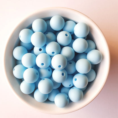 baby blue round silicone beads - hey beadly