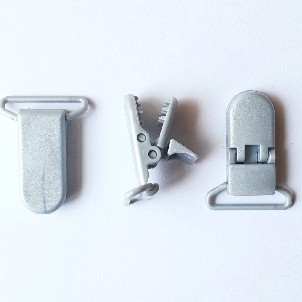 Plastic Suspender Clips - Hey Beadly