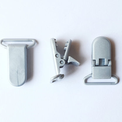 Plastic Suspender Clips - Hey Beadly