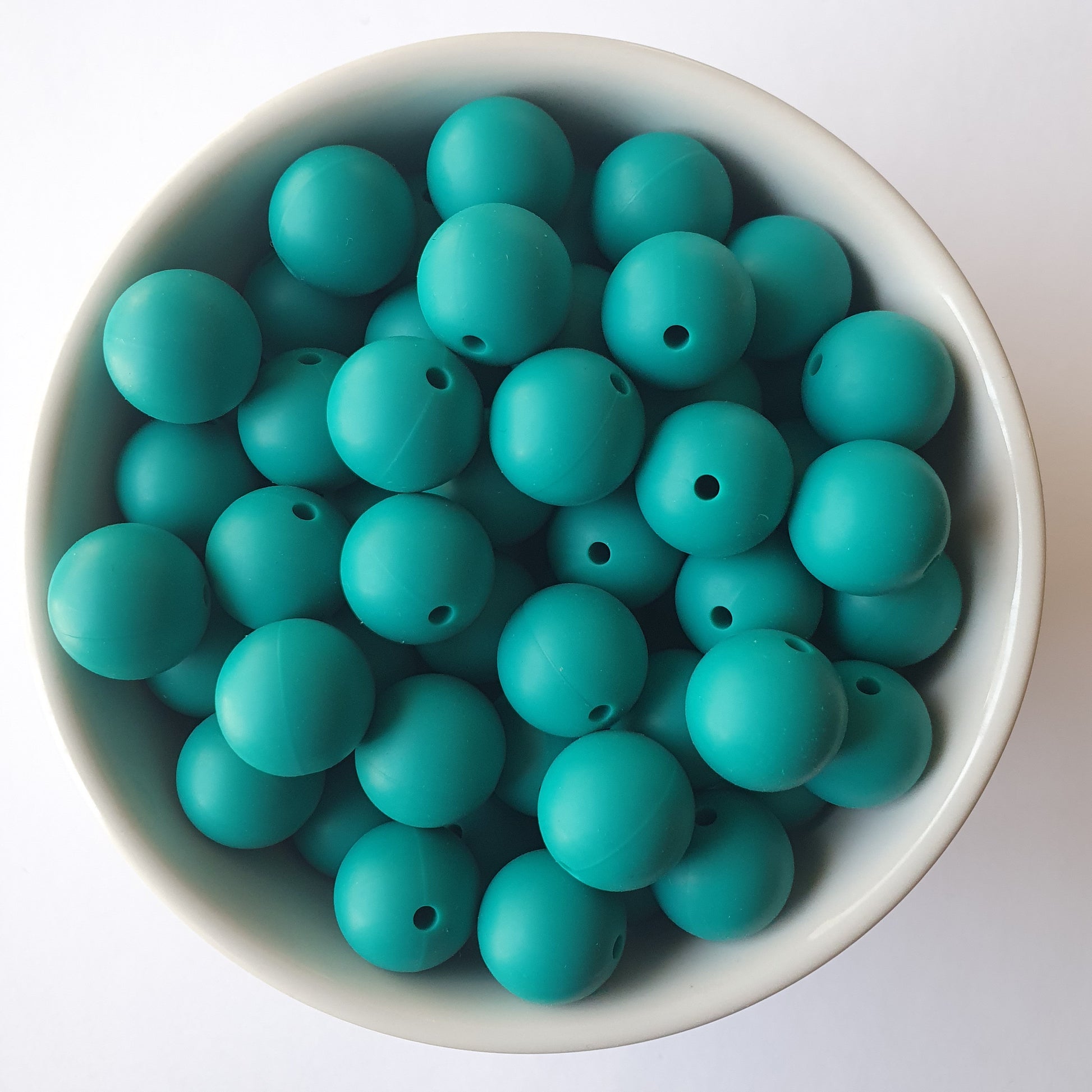 15mm emerald round silicone beads